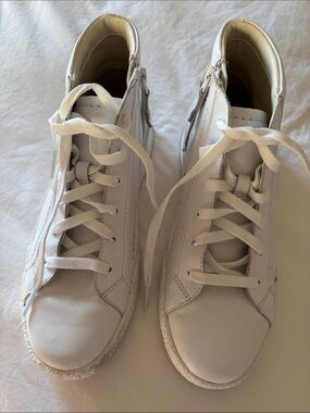 Clarks Cream Leather Lace-Up Sneakers with Side Zip